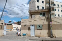 Apartamento Semimobiliado com 03 Quartos sendo 01 Suíte no Bairro Demócrito Rocha em Fortaleza/CE.